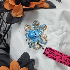 BETSEY JOHNSON OCTOPUS BROOCH